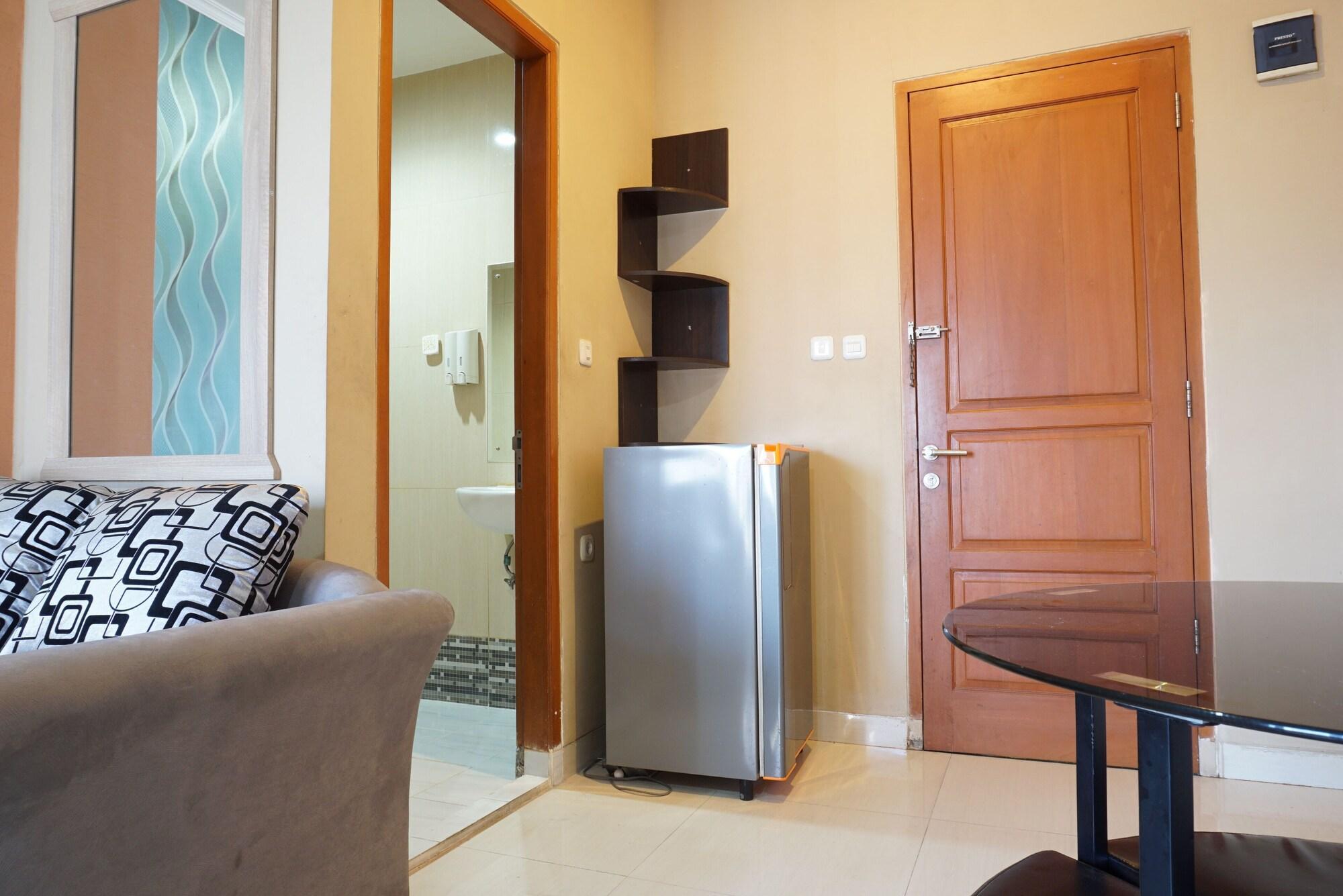 Reddoorz Near Kemang Square Hotel Jakarta Exterior photo