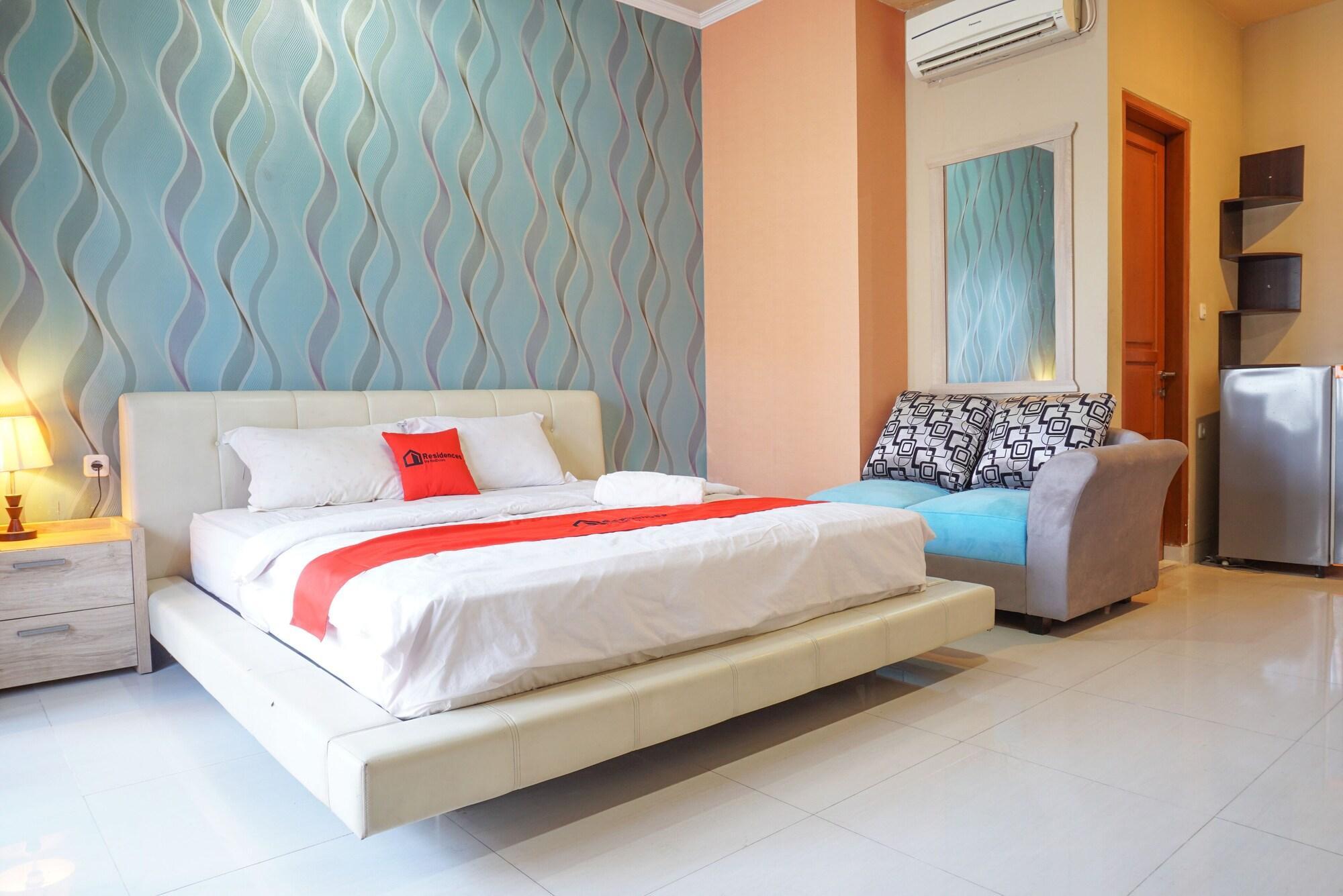 Reddoorz Near Kemang Square Hotel Jakarta Exterior photo
